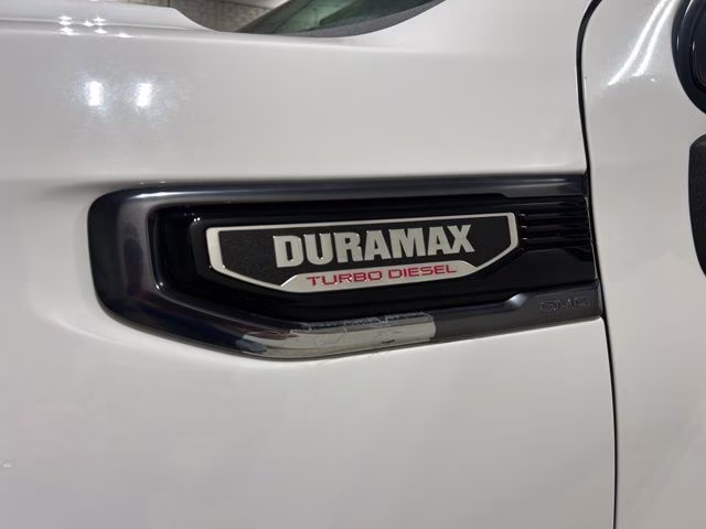 2022 Summit White GMC Sierra 1500 AT4 4X4 Truck