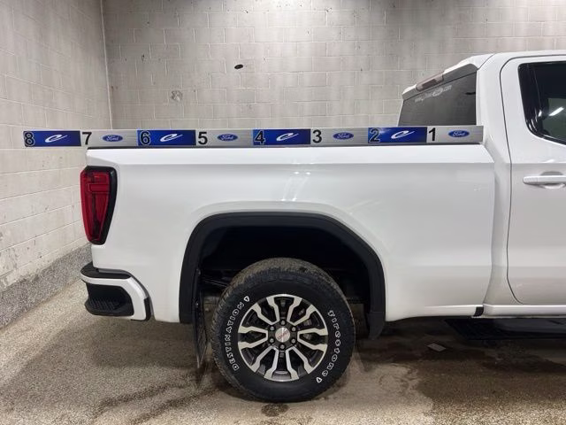 2022 Summit White GMC Sierra 1500 AT4 4X4 Truck