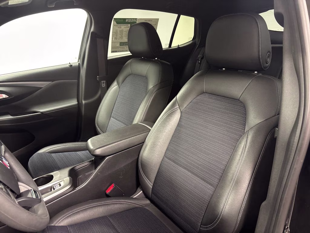 2025 Ebony Twilight Metallic Buick Envista Preferred FWD SUV