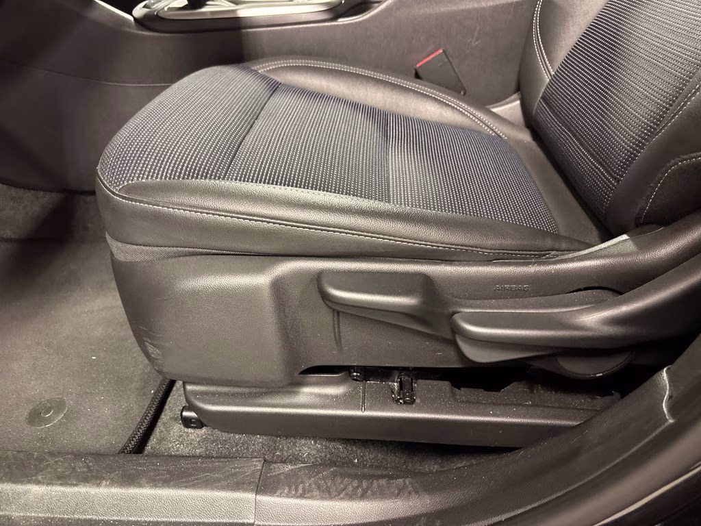 2025 Ebony Twilight Metallic Buick Envista Preferred FWD SUV