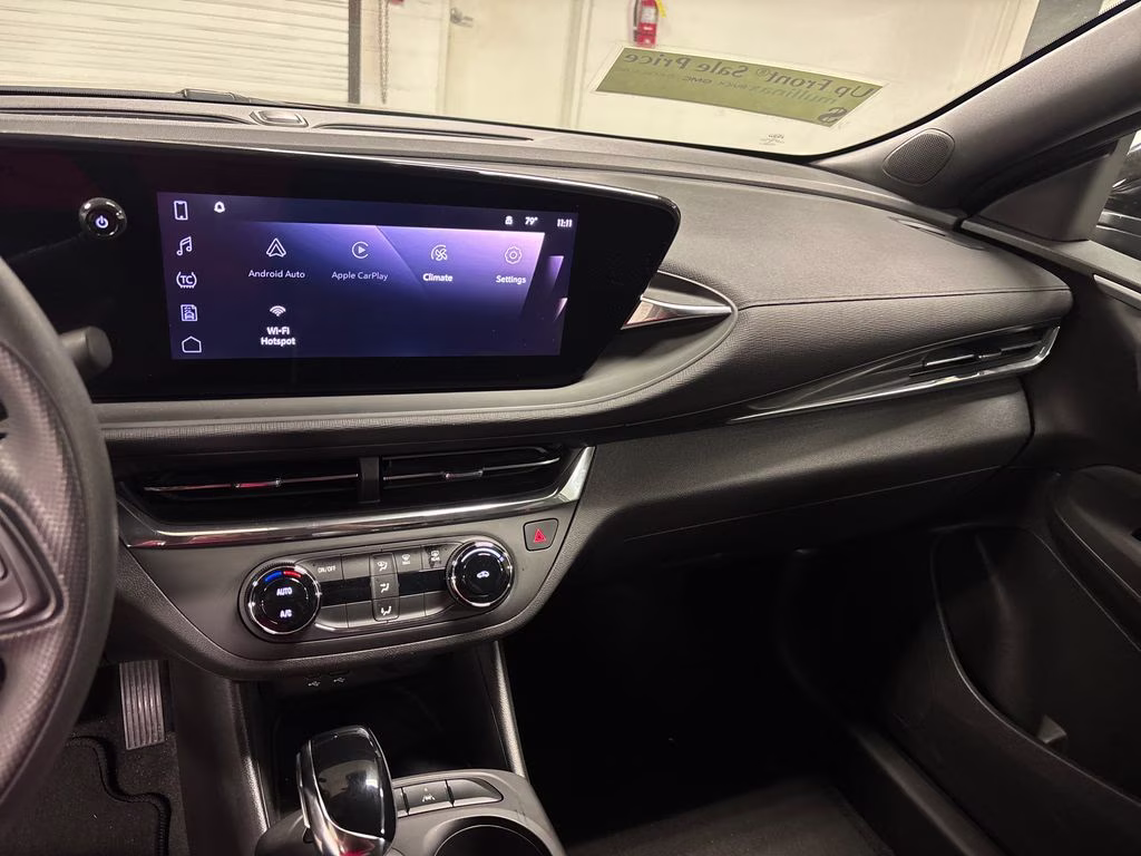 2025 Ebony Twilight Metallic Buick Envista Preferred FWD SUV