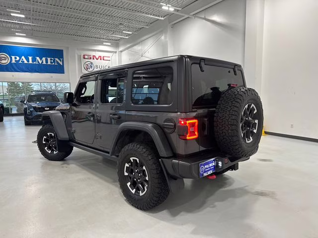 2024 Granite Crystal Metallic Clearcoat Jeep Wrangler Rubicon 4X4 SUV