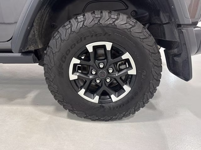 2024 Granite Crystal Metallic Clearcoat Jeep Wrangler Rubicon 4X4 SUV
