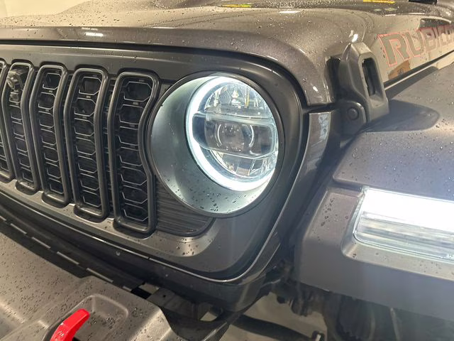 2024 Granite Crystal Metallic Clearcoat Jeep Wrangler Rubicon 4X4 SUV