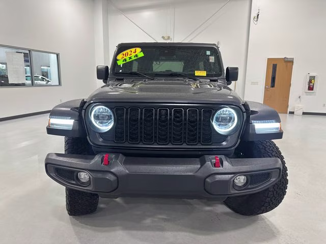 2024 Granite Crystal Metallic Clearcoat Jeep Wrangler Rubicon 4X4 SUV