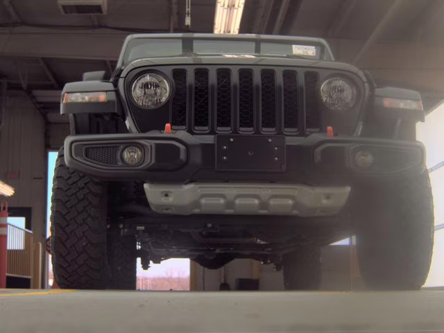 2022 Sting-Gray Clearcoat Jeep Gladiator Mojave 4X4 Truck