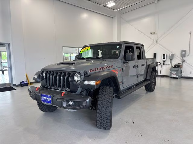 2022 Sting-Gray Clearcoat Jeep Gladiator Mojave 4X4 Truck