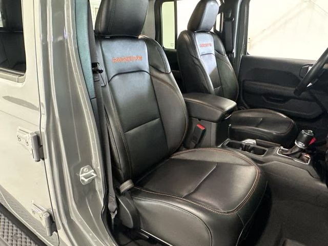 2022 Sting-Gray Clearcoat Jeep Gladiator Mojave 4X4 Truck