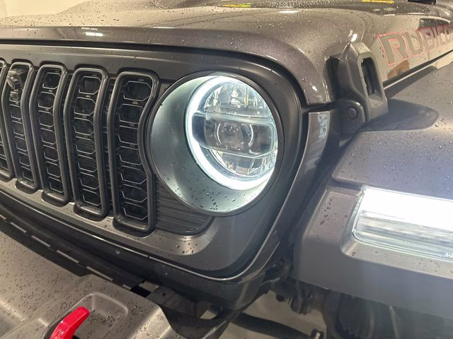 2024 Granite Crystal Metallic Clearcoat Jeep Wrangler Rubicon 4X4 SUV