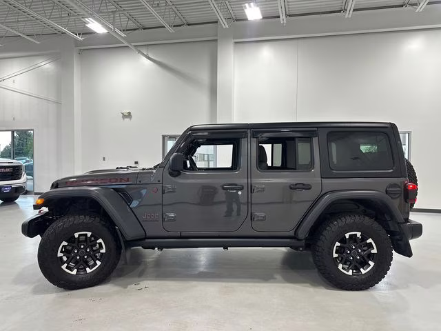 2024 Granite Crystal Metallic Clearcoat Jeep Wrangler Rubicon 4X4 SUV