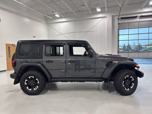 2024 Granite Crystal Metallic Clearcoat Jeep Wrangler Rubicon 4X4 SUV