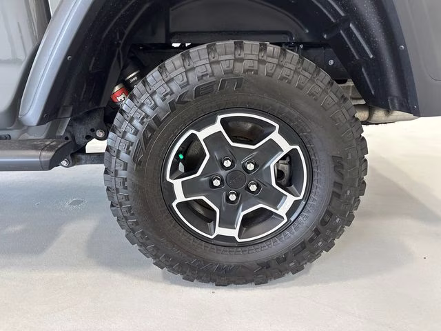 2022 Sting-Gray Clearcoat Jeep Gladiator Mojave 4X4 Truck