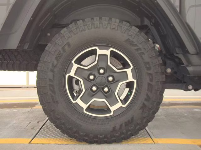 2022 Sting-Gray Clearcoat Jeep Gladiator Mojave 4X4 Truck