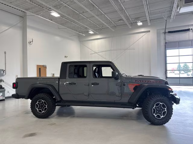 2022 Sting-Gray Clearcoat Jeep Gladiator Mojave 4X4 Truck