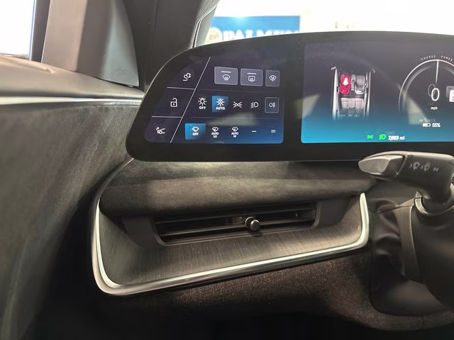 2022 Cosmos Silver Lucid Air Grand Touring AWD Sedan