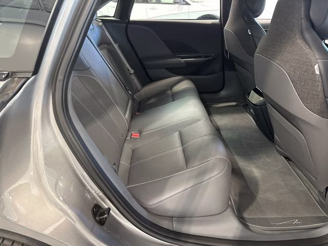 2022 Cosmos Silver Lucid Air Grand Touring AWD Sedan