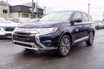 2020 Blue Mitsubishi Outlander ES 4X4 SUV