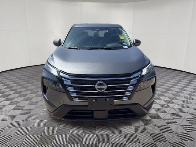 2024 Gun Metallic Nissan Rogue SV FWD SUV