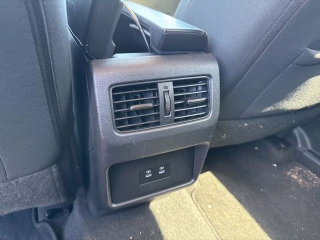 2024 Gun Metallic Nissan Rogue SV FWD SUV