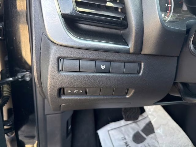 2022 Super Black Nissan Rogue SV FWD SUV