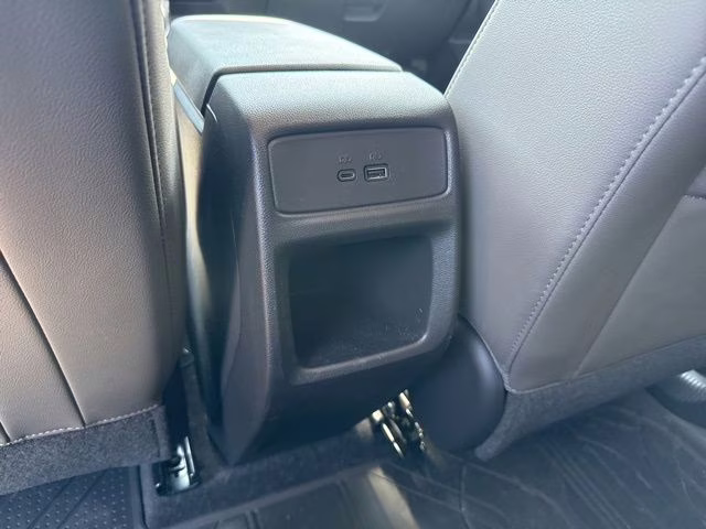 2025 Summit White Chevrolet Trax ACTIV FWD SUV