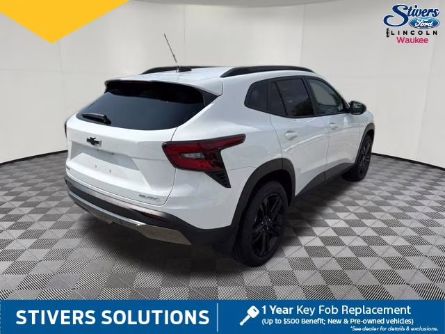 2025 Summit White Chevrolet Trax ACTIV FWD SUV