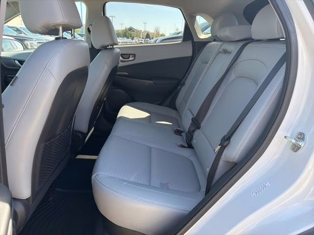 2020 Chalk White Hyundai Kona Limited AWD SUV