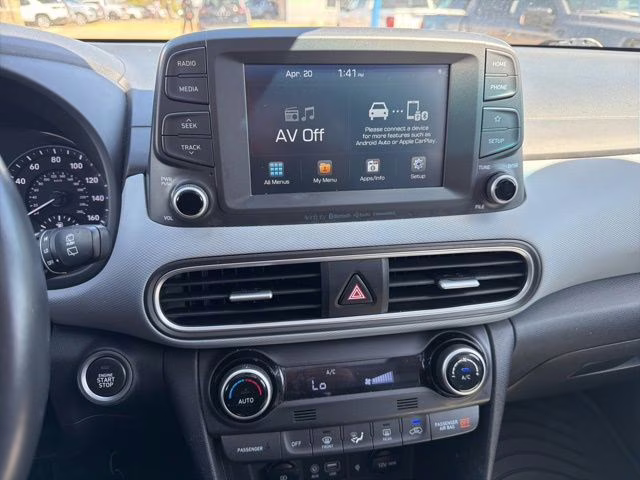 2020 Chalk White Hyundai Kona Limited AWD SUV