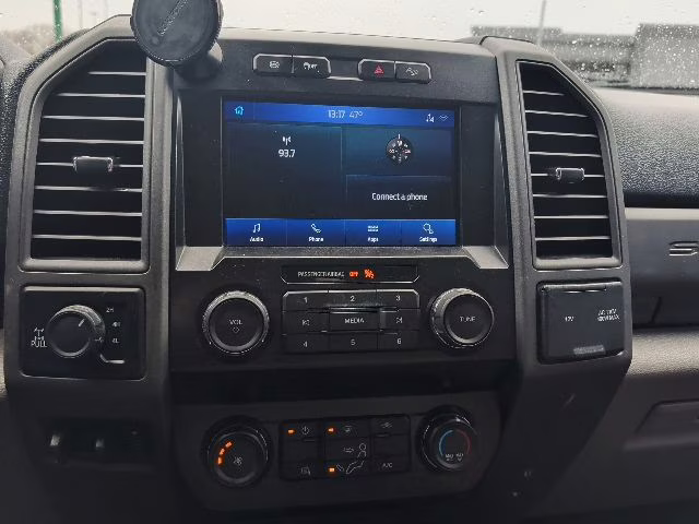 2020 Oxford White Ford Super Duty F-350 SRW XL 4X4 Truck