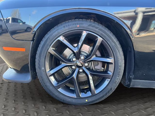 2019 Pitch Black Clearcoat Dodge Challenger R/T RWD Coupe
