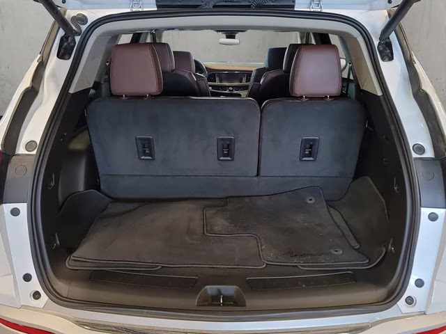 2019 White Frost Tricoat Buick Enclave Avenir AWD SUV