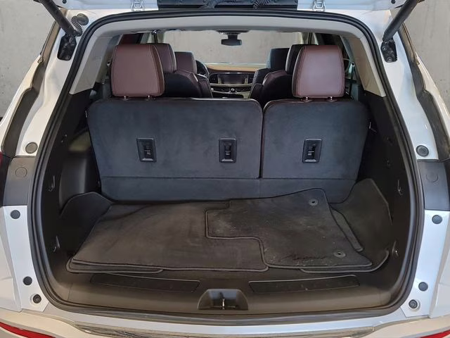 2019 White Frost Tricoat Buick Enclave Avenir AWD SUV