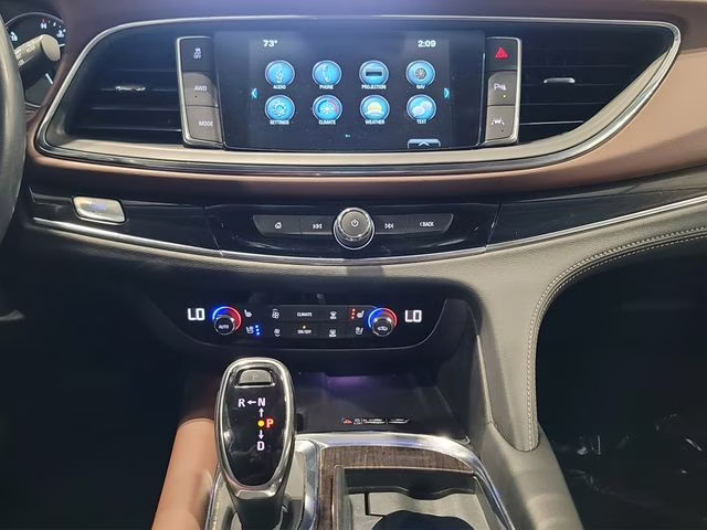 2019 White Frost Tricoat Buick Enclave Avenir AWD SUV