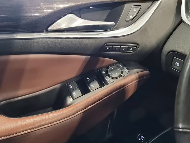 2019 White Frost Tricoat Buick Enclave Avenir AWD SUV