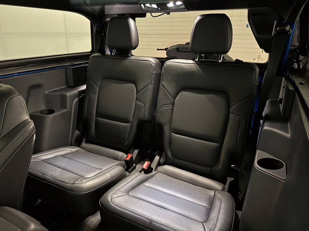 2026 Velocity Blue Metallic Ford Bronco Badlands 4X4 SUV