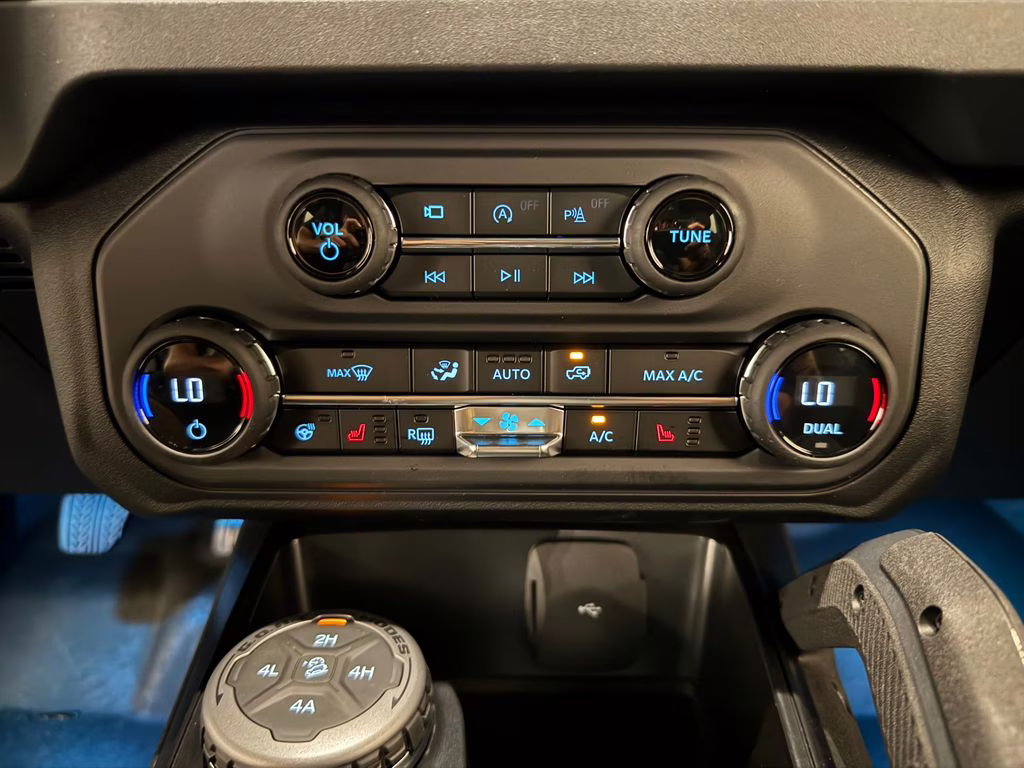 2026 Velocity Blue Metallic Ford Bronco Badlands 4X4 SUV