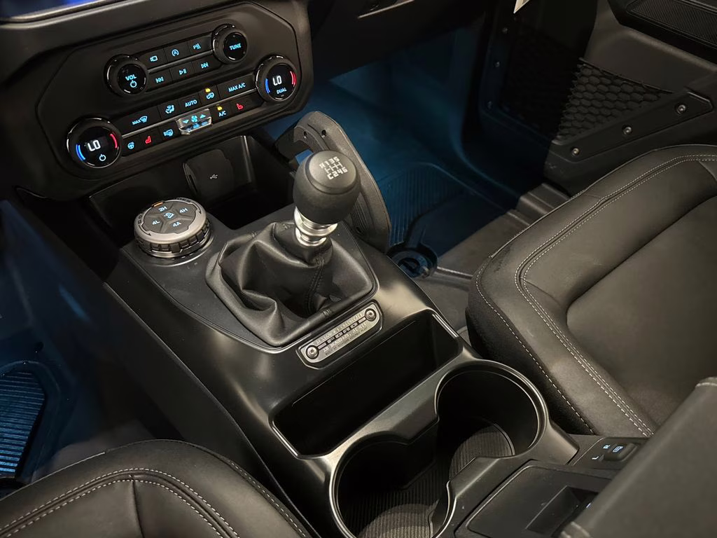 2026 Velocity Blue Metallic Ford Bronco Badlands 4X4 SUV