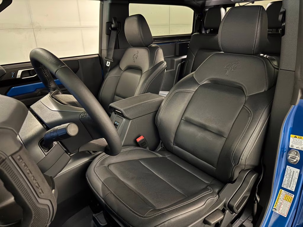2026 Velocity Blue Metallic Ford Bronco Badlands 4X4 SUV