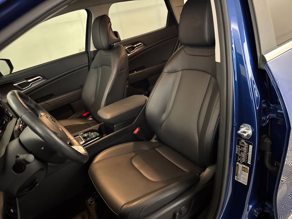 2023 Sapphire Blue Kia Sportage EX FWD SUV