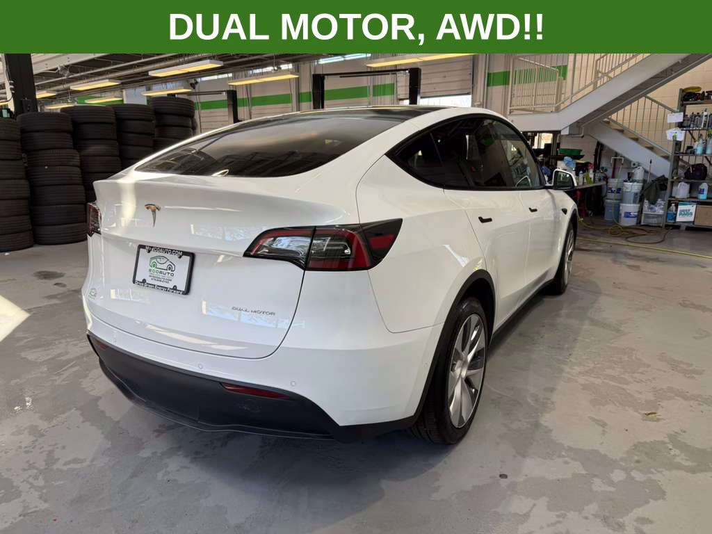 2021 Pearl White Multi-Coat Tesla Model Y Long Range AWD SUV