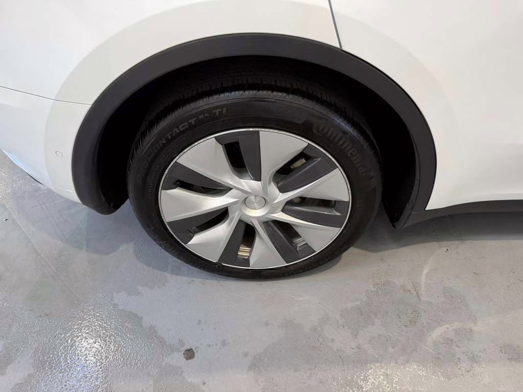 2021 Pearl White Multi-Coat Tesla Model Y Long Range AWD SUV