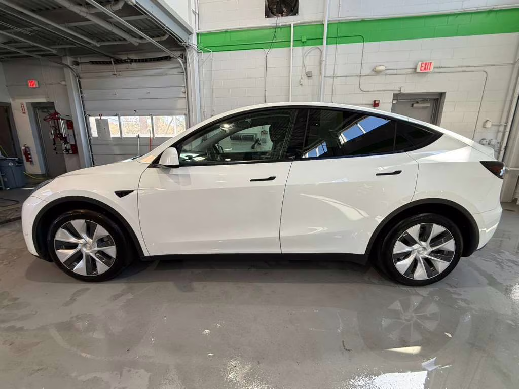 2021 Pearl White Multi-Coat Tesla Model Y Long Range AWD SUV
