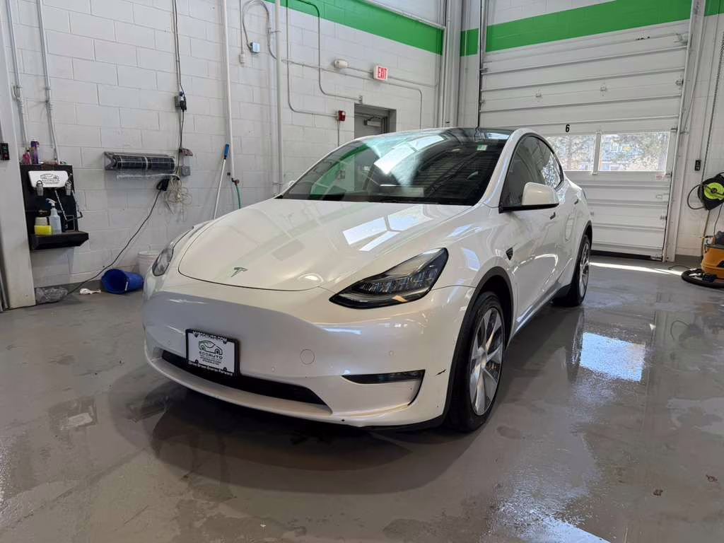 2021 Pearl White Multi-Coat Tesla Model Y Long Range AWD SUV