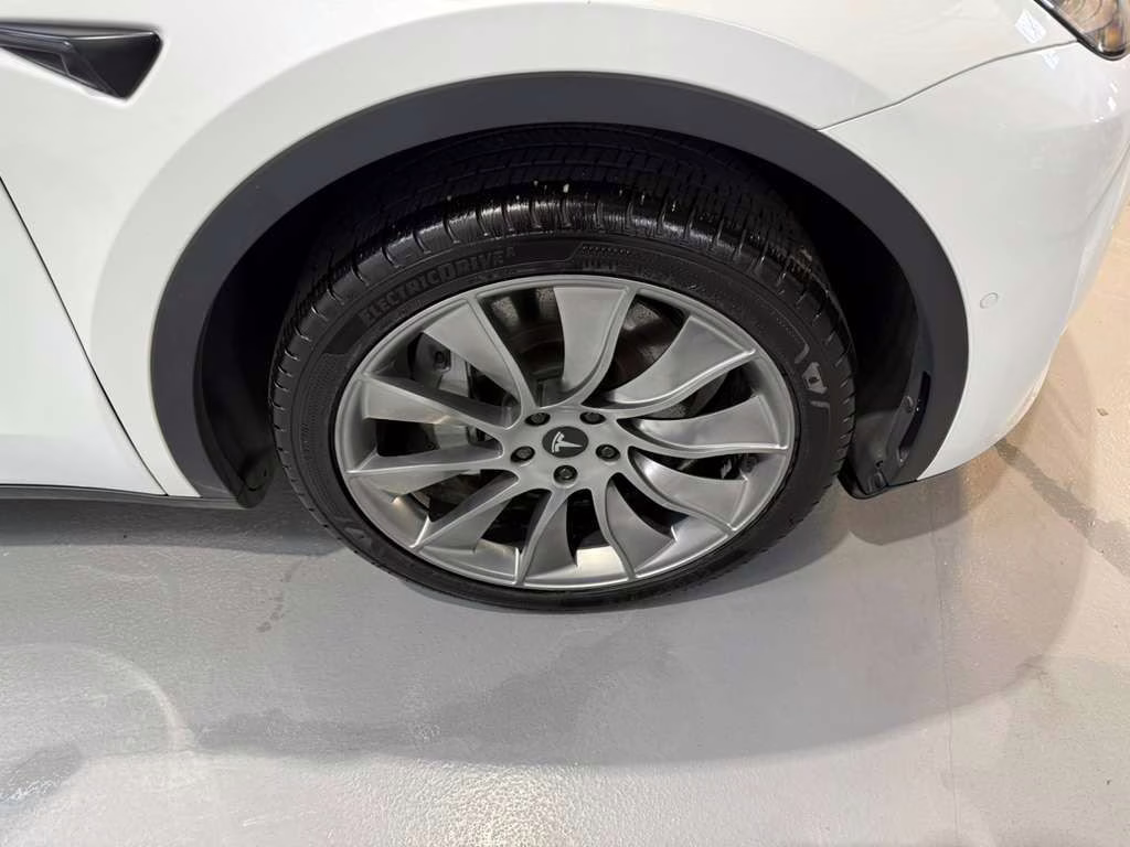 2021 White Tesla Model Y Long Range AWD SUV