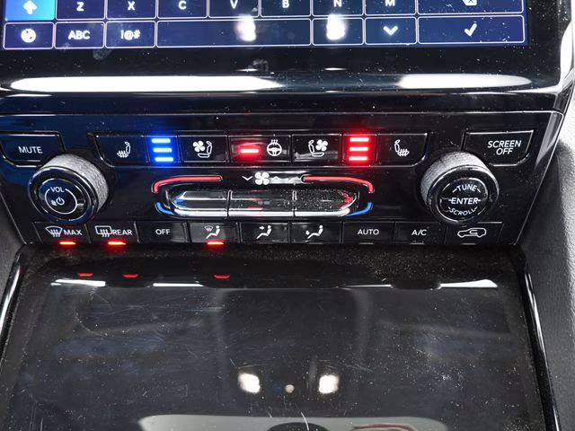 2022 Bright White Clearcoat Jeep Grand Cherokee 4xe 4X4 SUV