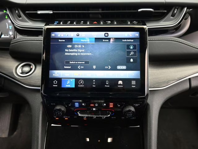 2022 Bright White Clearcoat Jeep Grand Cherokee 4xe 4X4 SUV