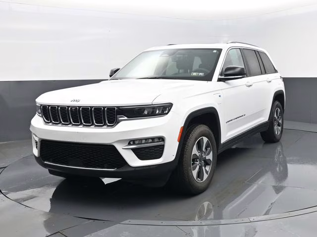 2022 Bright White Clearcoat Jeep Grand Cherokee 4xe 4X4 SUV