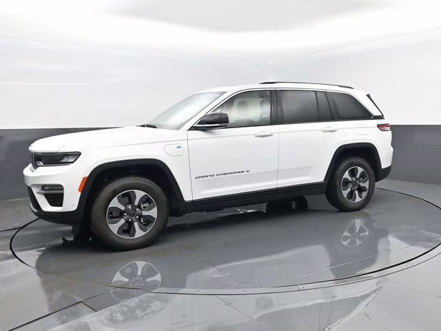 2022 Bright White Clearcoat Jeep Grand Cherokee 4xe 4X4 SUV