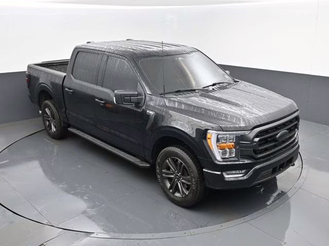 2022 Black Metallic Ford F-150 XLT 4X4 Truck
