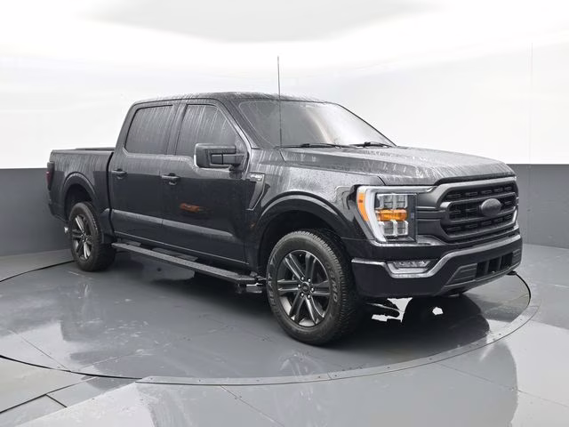 2022 Black Metallic Ford F-150 XLT 4X4 Truck